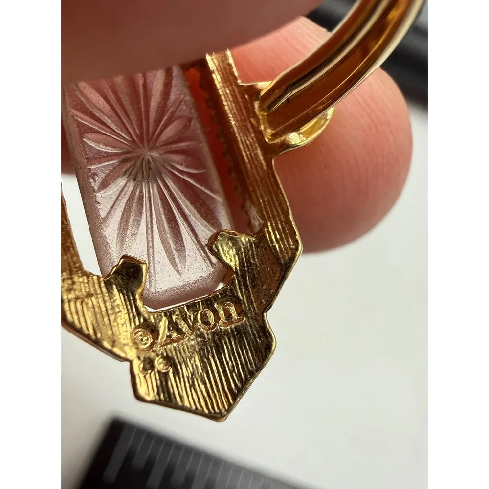Avon Frostlights Pink Camphor Glass Ring Gold Tone Vintage Art Deco Size 5.5